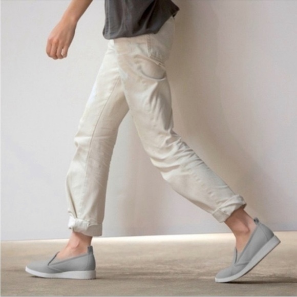 Everlane Gray Nubuck Street Shoe - Picture 11 of 11
